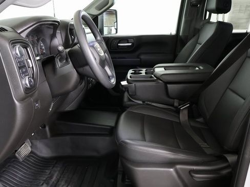 Used 2025 GMC Sierra 2500 Pro w/ Convenience Package image 23