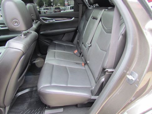 Used 2020 Cadillac XT5 Premium Luxury FWD image 13