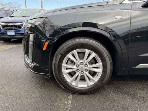 Certified 2024 Cadillac XT6 Luxury image 11
