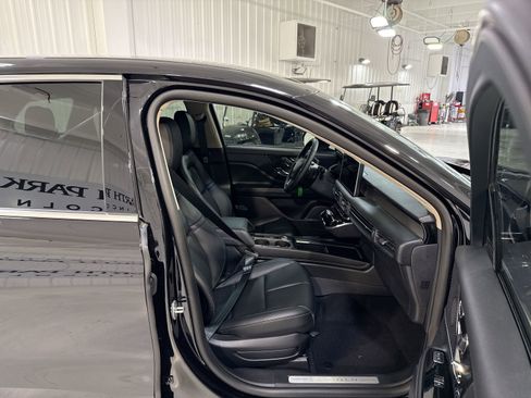 New 2026 Lincoln Corsair Premiere FWD image 28