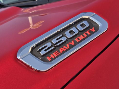 New 2026 RAM 2500 Limited AWD/4WD image 9