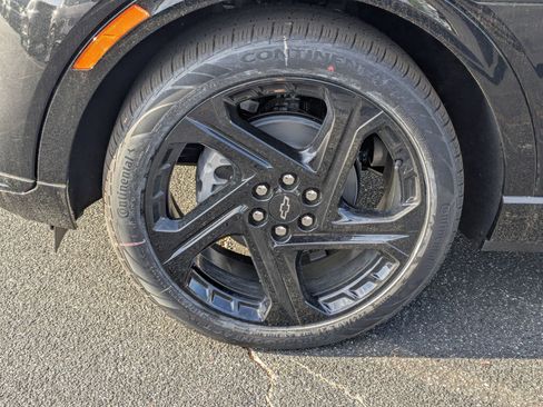 New 2026 Chevrolet Equinox EV RS image 12