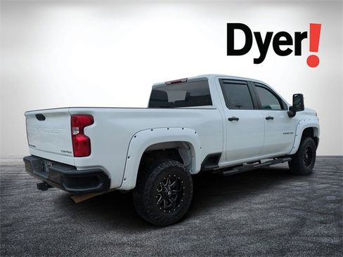 Used 2024 Chevrolet Silverado 2500 Custom w/ Custom Value Package image 3