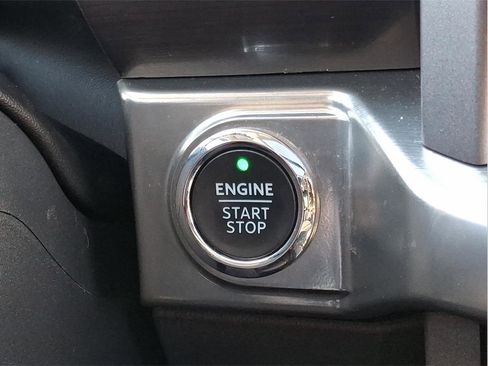 Used 2023 Ford F150 Lariat w/ Equipment Group 502A High image 18