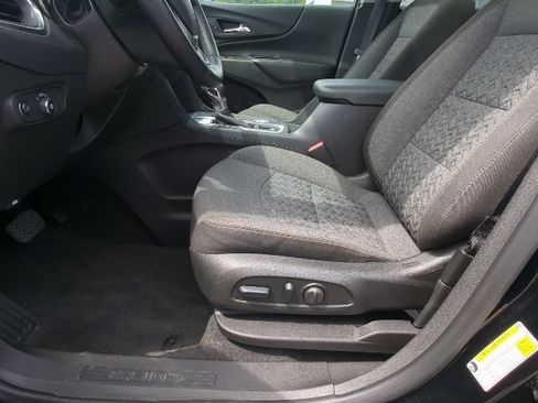 Used 2024 Chevrolet Equinox LT FWD image 11