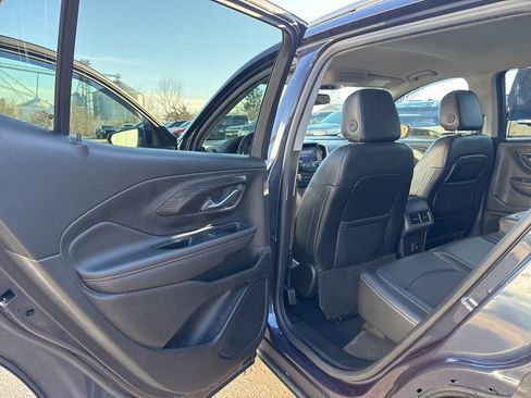 Used 2019 GMC Terrain SLT w/ Preferred Package image 17