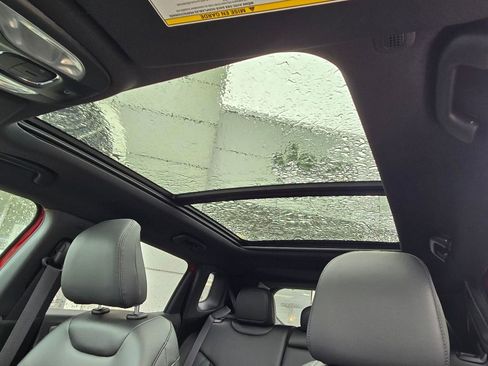 New 2025 Jeep Compass Latitude w/ Sun & Sound Group image 7