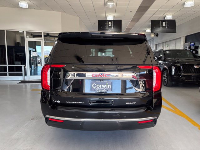 Used 2023 GMC Yukon SLT AWD/4WD image 5