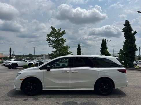 Used 2023 Honda Odyssey Sport image 14