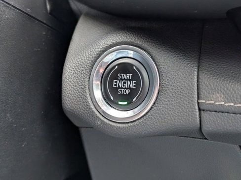 Used 2023 Buick Envision Essence w/ Sport Touring Package image 13