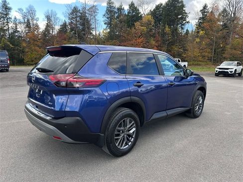 Used 2023 Nissan Rogue S image 5