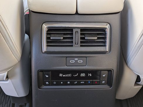 Used 2024 MAZDA CX-90 3.3 Turbo S w/ Premium Plus image 32