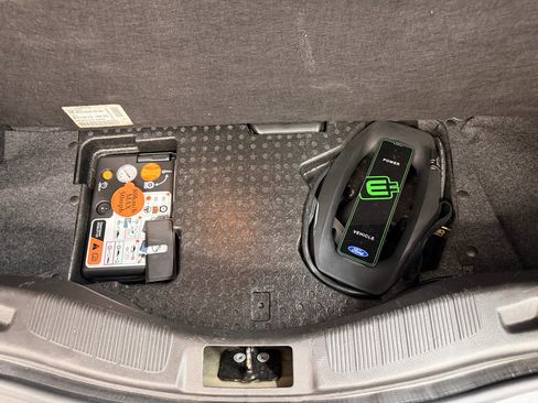 Used 2016 Ford Fusion Energi Titanium image 33