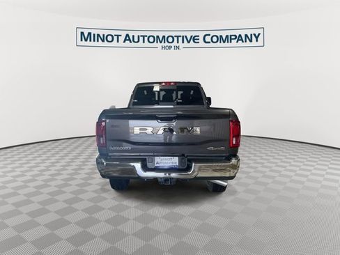 New 2026 RAM 2500 Laramie AWD/4WD image 7