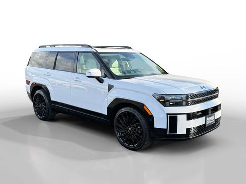 Used 2025 Hyundai Santa Fe Calligraphy image 7