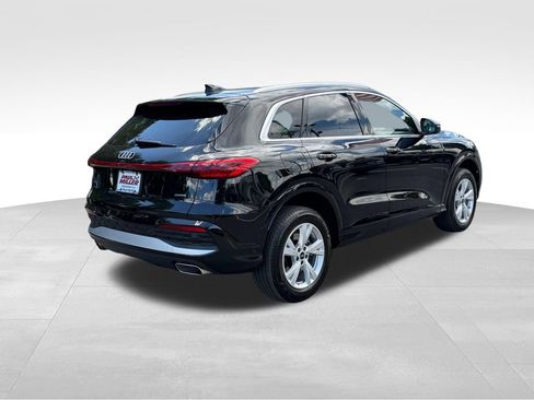 Used 2025 Audi Q5 Premium w/ Convenience Package AWD/4WD image 8