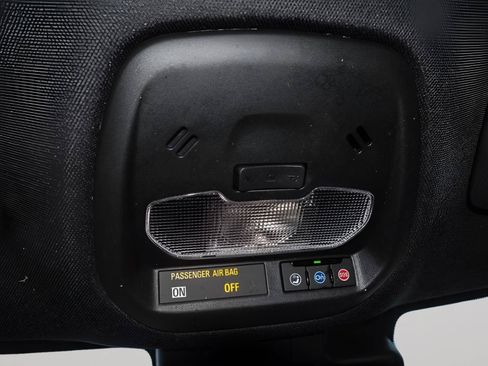Certified 2024 Chevrolet Trax RS FWD image 26