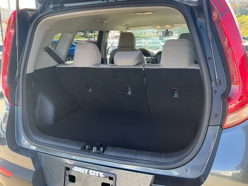 Used 2020 Kia Soul LX image 9
