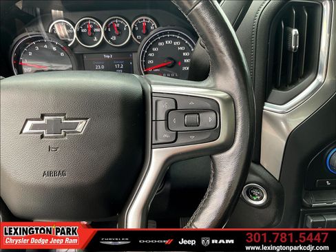 Used 2021 Chevrolet Silverado 1500 LT Trail Boss w/ Bed Protection Package AWD/4WD image 13