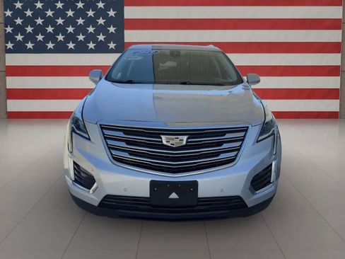 Used 2019 Cadillac XT5 Luxury image 2