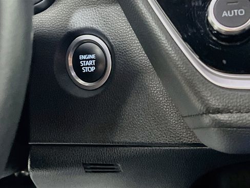 Used 2023 Toyota Corolla SE FWD image 23