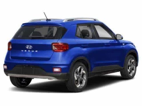 New 2026 Hyundai Venue SEL FWD image 3