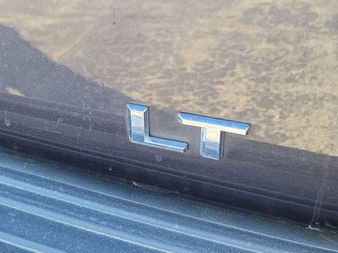 Certified 2024 Chevrolet Suburban LT AWD/4WD image 8