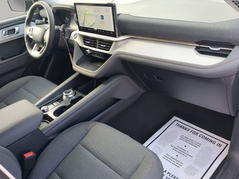 New 2026 Ford Explorer Active RWD image 46