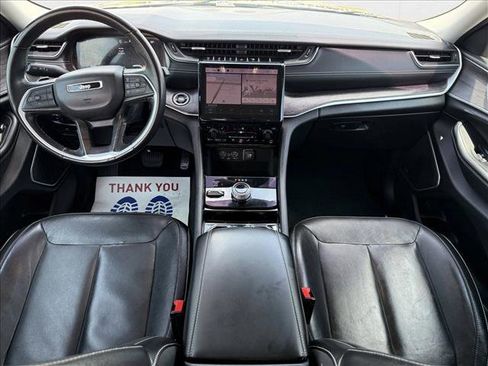 Used 2022 Jeep Grand Cherokee L Limited image 14