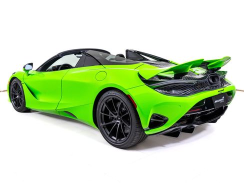 New 2027 McLaren 750S Spider RWD image 5