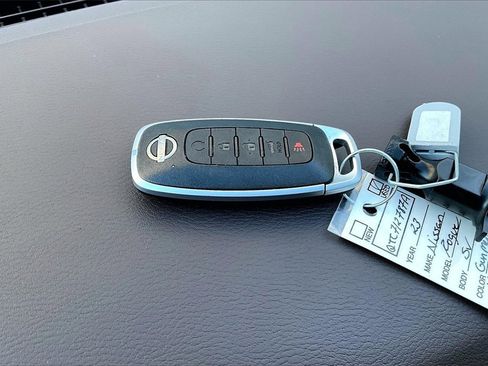 Certified 2023 Nissan Rogue SV w/ SV Premium B Package image 11