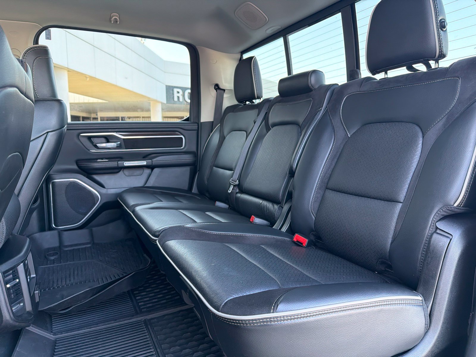 Used 2022 RAM 1500 Laramie RWD image 12