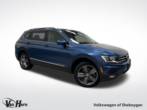 Used 2020 Volkswagen Tiguan SEL image 1