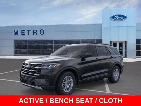 New 2026 Ford Explorer Active image 2