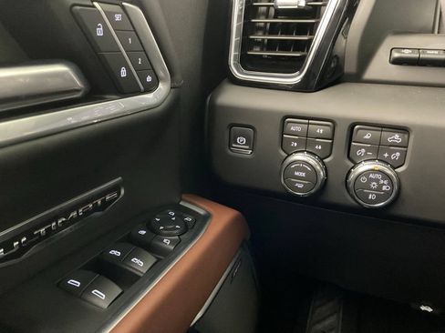 Used 2026 GMC Sierra 1500 Denali Ultimate AWD/4WD image 18
