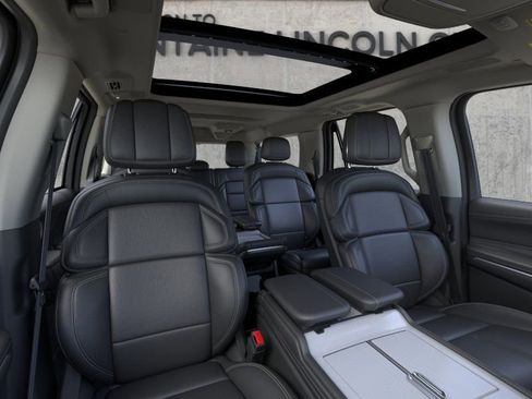 New 2026 Lincoln Navigator L Reserve AWD/4WD image 10