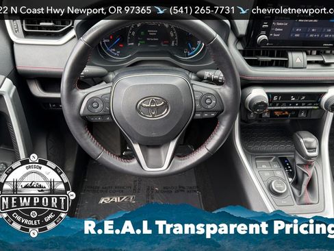 Used 2022 Toyota RAV4 SE w/ Weather & Moonroof Package AWD/4WD image 14