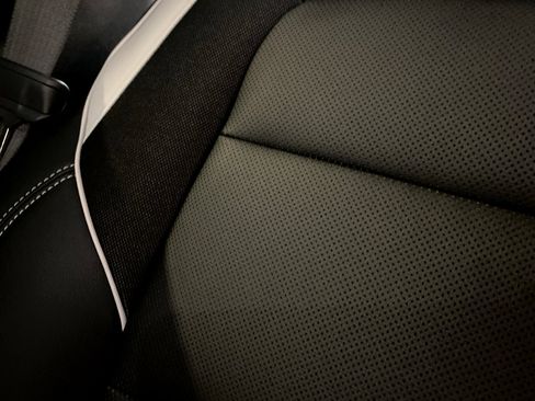 New 2025 Chevrolet Blazer EV LT image 5