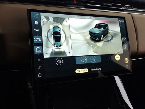 Used 2026 Land Rover Range Rover Sport Dynamic SE image 32