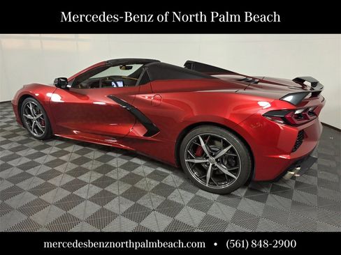 Used 2022 Chevrolet Corvette Stingray Premium Conv w/ Z51 Performance Package image 3
