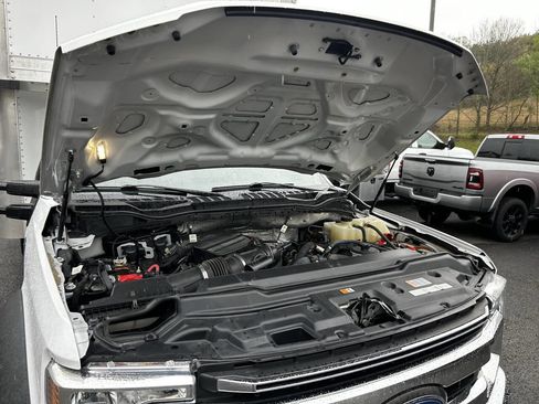 Used 2020 Ford F550 2WD Regular Cab Super Duty image 43