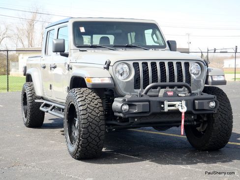 Used 2022 Jeep Gladiator Sport image 16