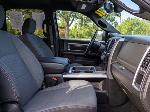 Used 2022 RAM 1500 Classic Warlock AWD/4WD image 12