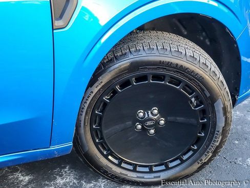 Used 2025 Ford Maverick Lobo image 13