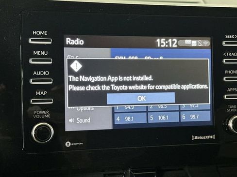 Used 2022 Toyota Camry SE FWD image 22