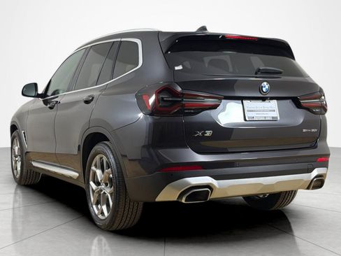 Used 2024 BMW X3 sDrive30i w/ Convenience Package RWD image 3
