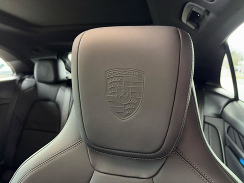 Used 2024 Porsche Macan 4 Electric image 19