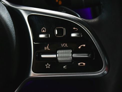 Used 2023 Mercedes-Benz GLC 300 4MATIC Coupe image 37