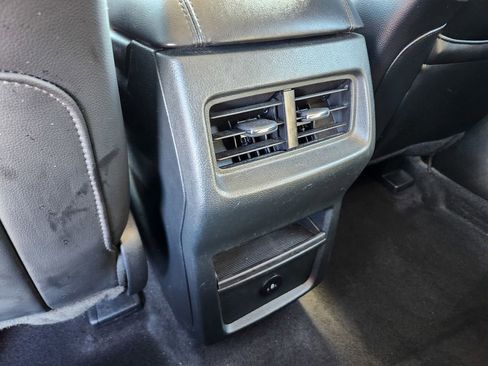 Used 2024 Ford Edge SEL image 28