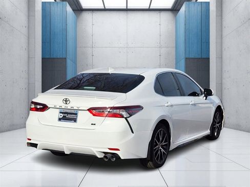 Used 2023 Toyota Camry SE image 24